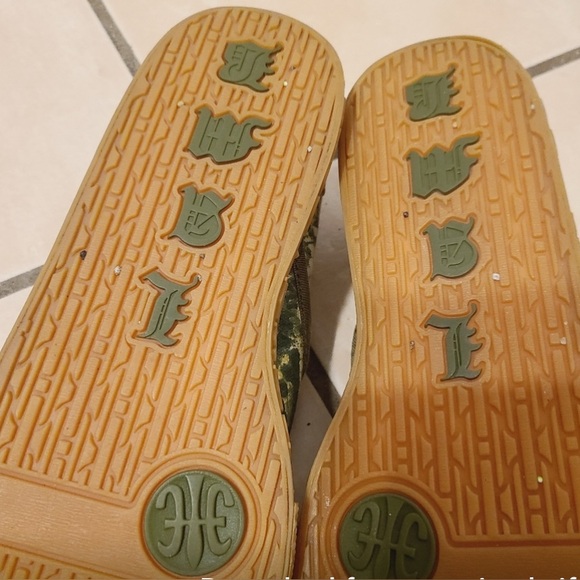 ✨🆕L.A.M.B x Royal Elastics RARE Snakeskin Print Slip-On Sneakers!Sz 8!!✨🌈 - Picture 2 of 5